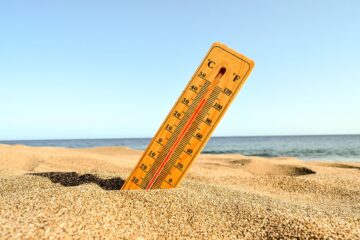 Information on-seasonal transitions temperature shifts and related effects